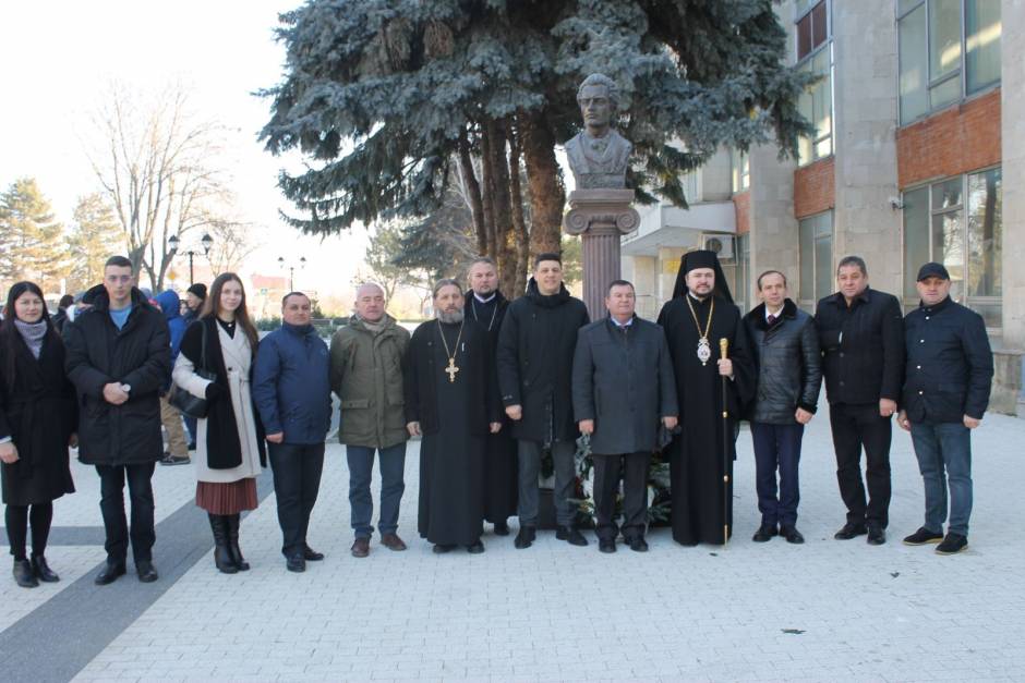 „Anul Mihai Eminescu” marcat la Cahul: ceremonie solemnă și omagiu cultural